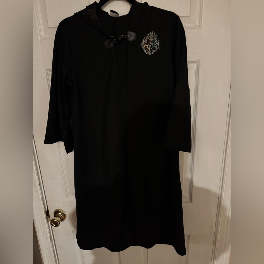 Harry Potter HOGWARTS Youth Black Hooded Robe Spirit Halloween Unisex One Size